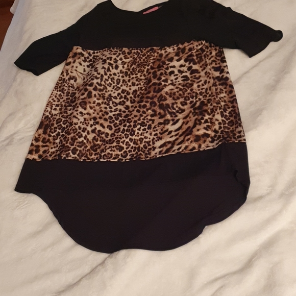 Izaak Mizrahi tunic, leopard print - Picture 2 of 6